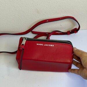 Marc Jacobs "The Wedge" Phone Crossbody Bag in Red